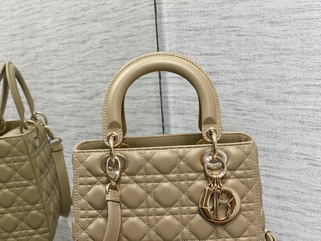 Medium Lady Dior Bag Sand-Colored Cannage Lambskin